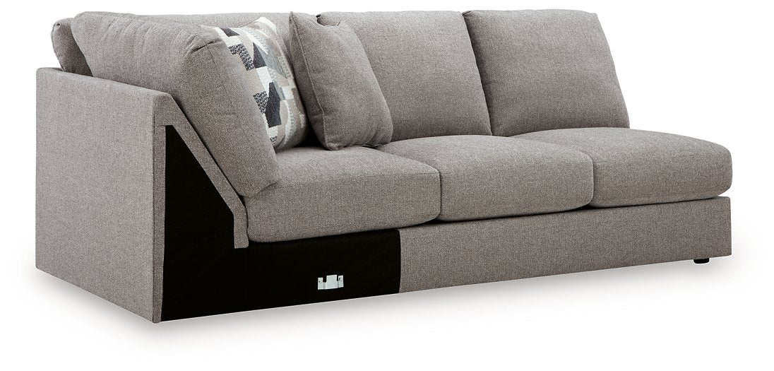Lindon Sectional with Chaise