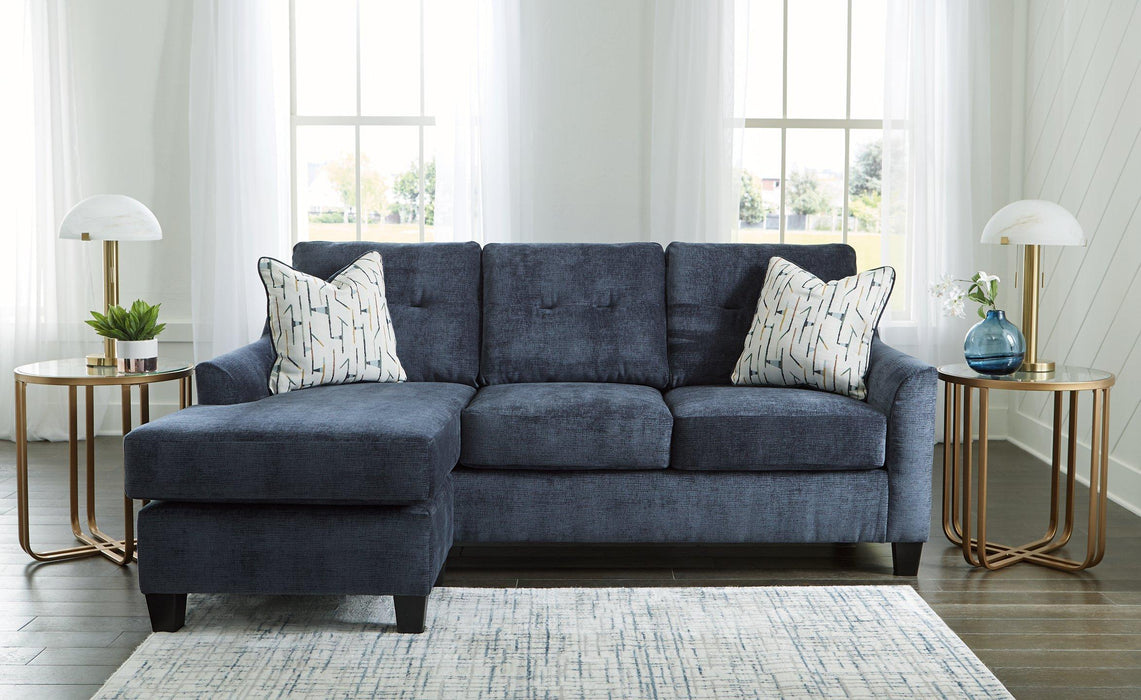 Amity Bay Sofa Chaise