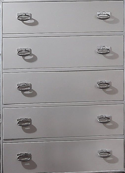 Gloria Contemporary Style Chest in White finish Wood